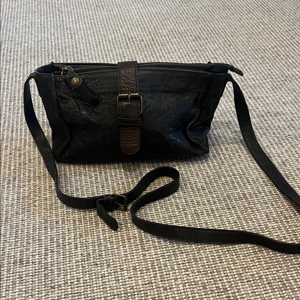 Beatriz Furest Swedish designer brown leather purse.  Never used.